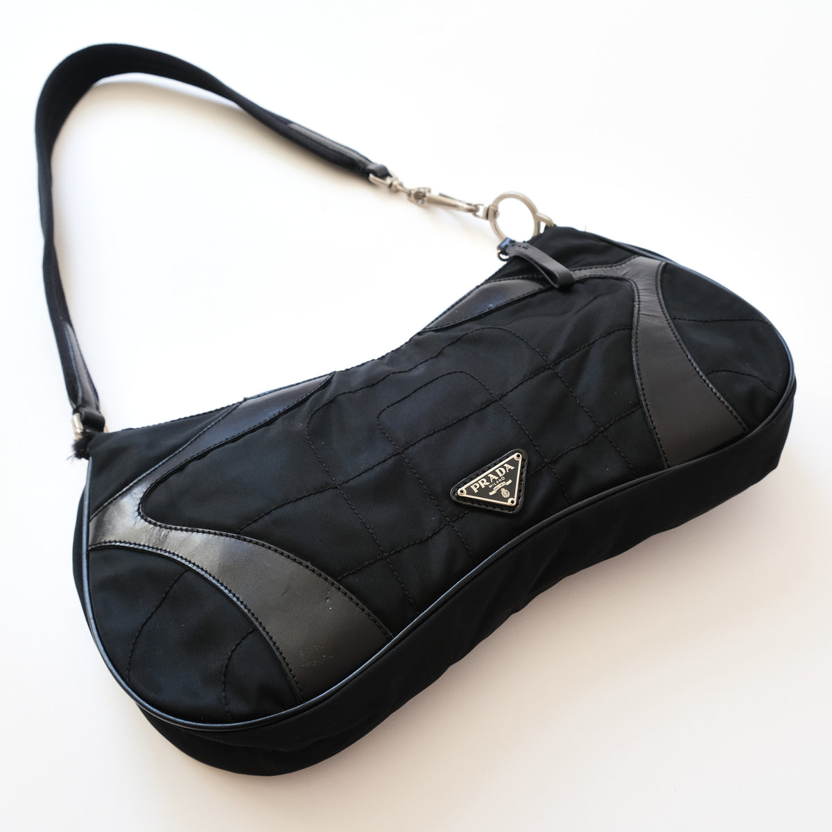 Iconic 2000s Kidney Shoulder Bag – kikovintage