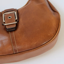 Load image into Gallery viewer, 2000s Coach Leather Shoulder Bag
