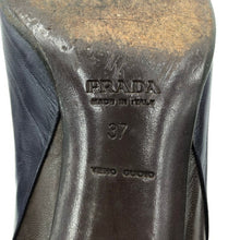 Load image into Gallery viewer, 1990s Prada Purple and Brown pumps