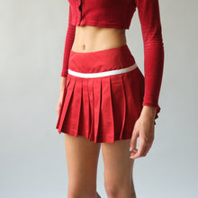 Load image into Gallery viewer, Dolce &amp; Gabbana Red Pleated Mini Skirt