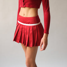 Load image into Gallery viewer, Dolce &amp; Gabbana Red Pleated Mini Skirt