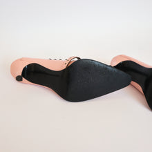 Load image into Gallery viewer, Pink Patent Leather Pumps