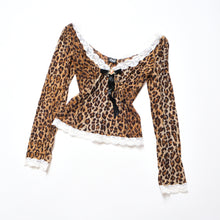 Load image into Gallery viewer, 2000s Leopard Print Lace Trim Blouse